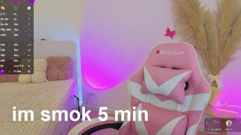 Dina online show from May 9, 8:59 pm