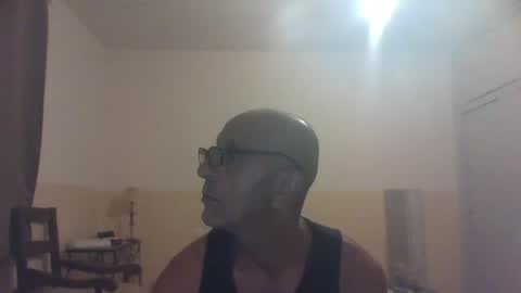 mufine online show from October 4, 5:44 pm