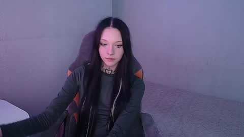 mefwhOre online show from October 5, 7:32 pm