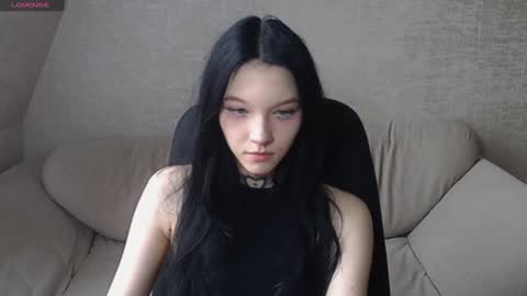 mefwhOre online show from February 25, 2:48 pm