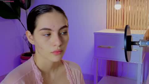 megaan_rouse online show from April 27, 11:41 am