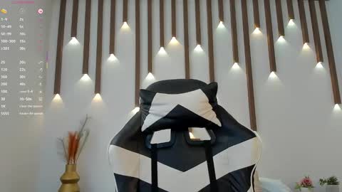 MEGAN COOPER online show from December 21, 7:20 pm