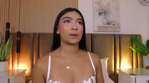 Carolina Paez online show from January 12, 12:34 pm