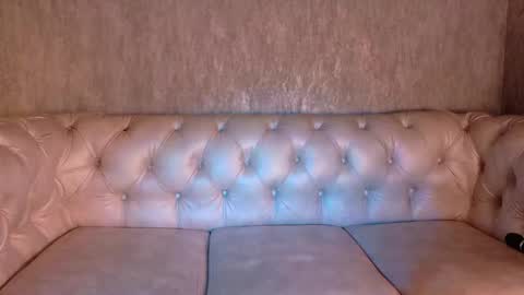 Carolina Paez online show from March 14, 1:37 pm