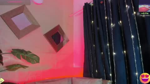     online show from March 19, 11:48 am