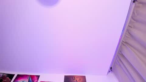 Snapshot of megan_yagami chatting on September 13, 7:44 am Megan online show from September 13, 7:44 am