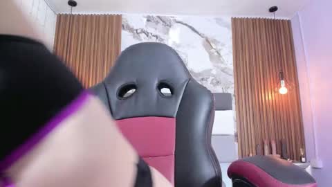 Megan  online show from November 1, 12:48 pm