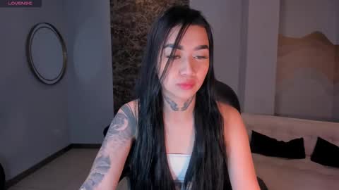 Megan Cross online show from December 16, 4:19 am