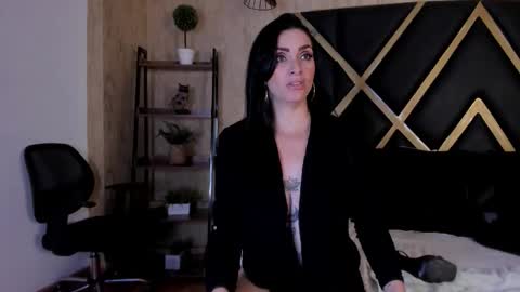 Megan Hofman online show from November 18, 3:42 am