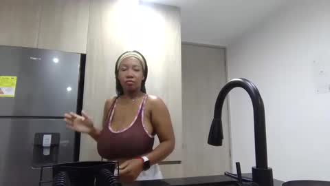 megan        online show from September 13, 3:53 am