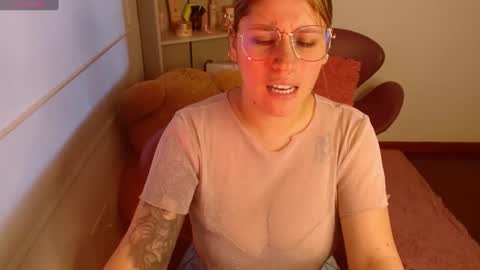 Snapshot of meganlk chatting on January 23, 10:11 pm MEGAN online show from January 23, 10:11 pm