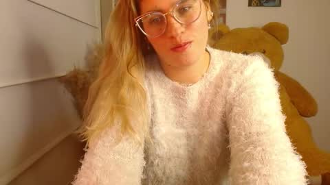 Snapshot of meganlk chatting on January 16, 11:06 pm MEGAN online show from January 16, 11:06 pm