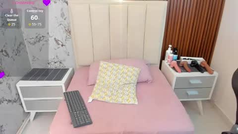 M E G A N  online show from April 18, 4:25 am