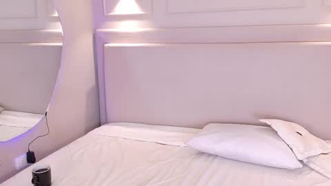 Meghan online show from September 16, 5:43 am