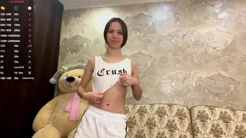 Mei online show from May 16, 3:33 pm