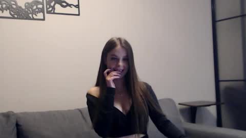 Snapshot of meladams chatting on October 19, 8:02 pm meladams online show from October 19, 8:02 pm