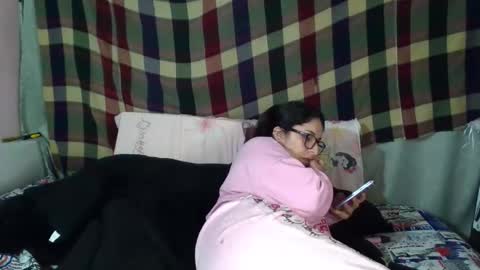 melani1103 online show from March 18, 1:22 am