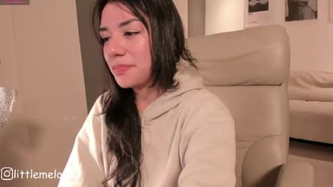Melanie online show from July 14, 2:05 am