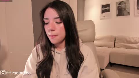 Melanie online show from June 27, 2:17 am