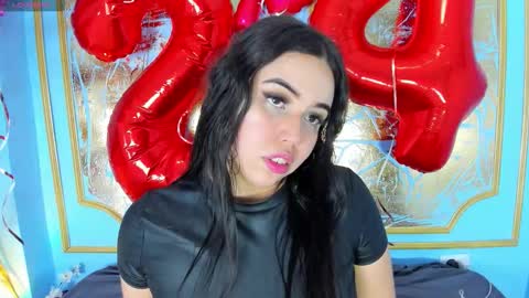 Melaniecooper online show from February 12, 5:00 am