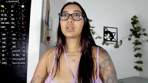 Melanie online show from October 23, 2:13 am