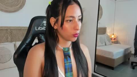 melaniejeann_ online show from November 14, 12:07 pm