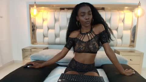 Melanie online show from September 13, 12:40 pm