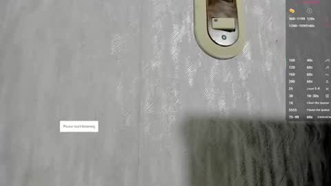 Snapshot of melanierioss_ chatting on October 20, 12:54 pm online show from October 20, 12:54 pm