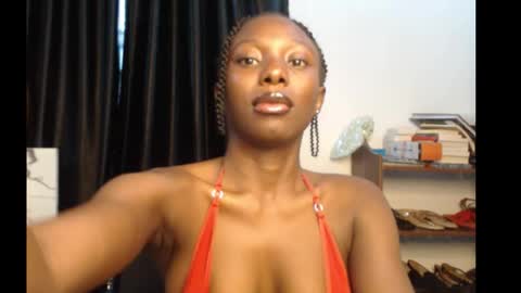 Snapshot of melanine_floral chatting on October 18, 7:12 am Praiz online show from October 18, 7:12 am