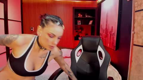 MelanyLuv online show from December 4, 12:43 am