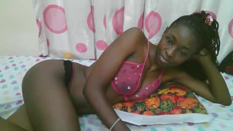 Snapshot of meldeeh chatting on October 11, 8:34 pm meldeeh online show from October 11, 8:34 pm