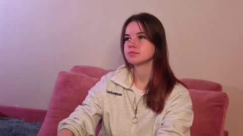 Erica online show from November 1, 8:02 am