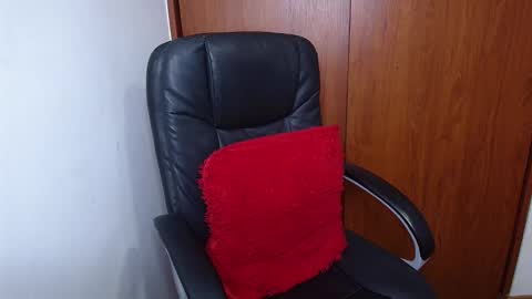 eli online show from September 24, 5:09 pm