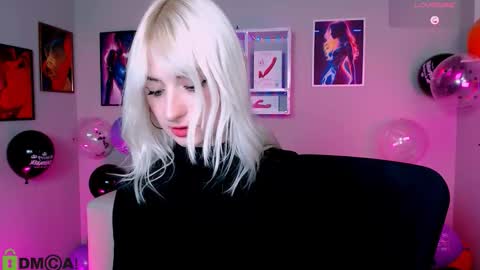 Melisa online show from November 2, 8:42 pm