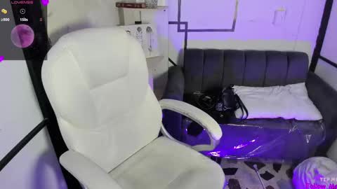 Snapshot of melisabostton_ chatting on February 26, 8:36 pm Melissa online show from February 26, 8:36 pm