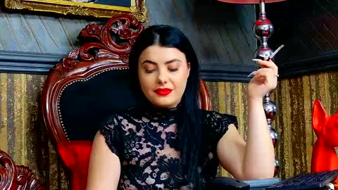 Snapshot of melissa_glow chatting on February 16, 2:21 pm Melissa online show from February 16, 2:21 pm