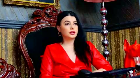 Snapshot of melissa_glow chatting on February 24, 11:43 am Melissa online show from February 24, 11:43 am