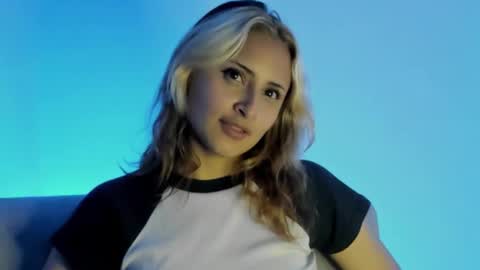 melissa_noir online show from March 8, 6:28 am