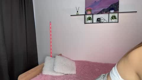 Snapshot of melissa_parker_ chatting on October 13, 5:09 am Melissa online show from October 13, 5:09 am