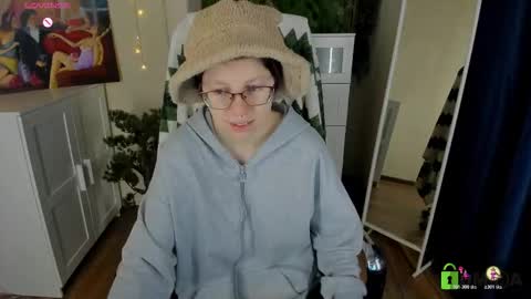 Melissa online show from December 14, 2:12 pm