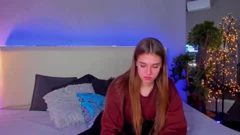 Snapshot of melissacrayzy chatting on February 11, 12:25 pm MelissaCrayzy online show from February 11, 12:25 pm