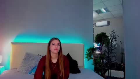 Snapshot of melissacrayzy chatting on February 14, 6:45 am MelissaCrayzy online show from February 14, 6:45 am