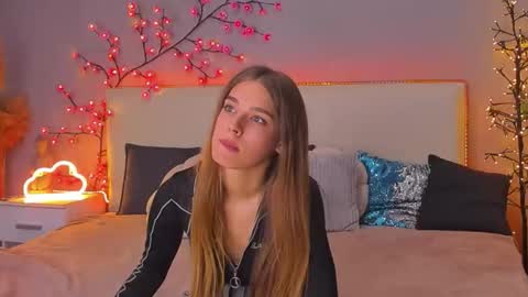 Snapshot of melissacrayzy chatting on September 14, 8:05 am MelissaCrayzy online show from September 14, 8:05 am