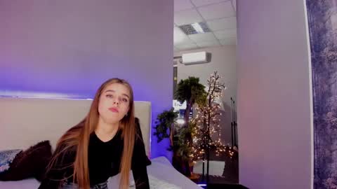 Snapshot of melissacrayzy chatting on February 17, 12:27 pm MelissaCrayzy online show from February 17, 12:27 pm