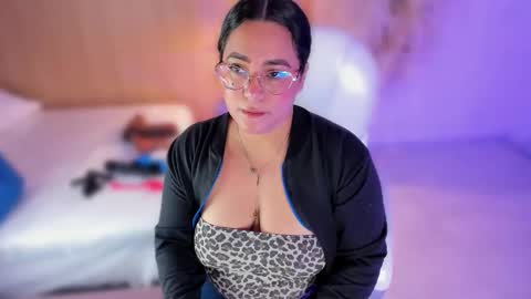 M E L I S S A  online show from March 23, 11:59 am