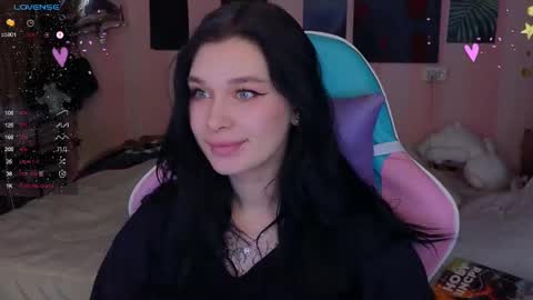 Snapshot of mella_freya chatting on February 26, 9:20 pm Freya IM NONUDE online show from February 26, 9:20 pm