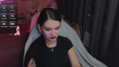 Freya  IM NONUDE online show from December 21, 11:11 pm