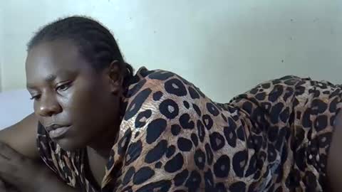 mellanine_ebony online show from April 23, 5:48 am