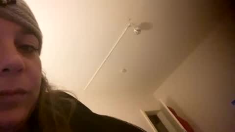 Snapshot of melli23 chatting on December 14, 7:57 pm Melli online show from December 14, 7:57 pm