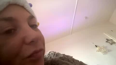 Snapshot of melli23 chatting on January 11, 1:01 pm Melli online show from January 11, 1:01 pm